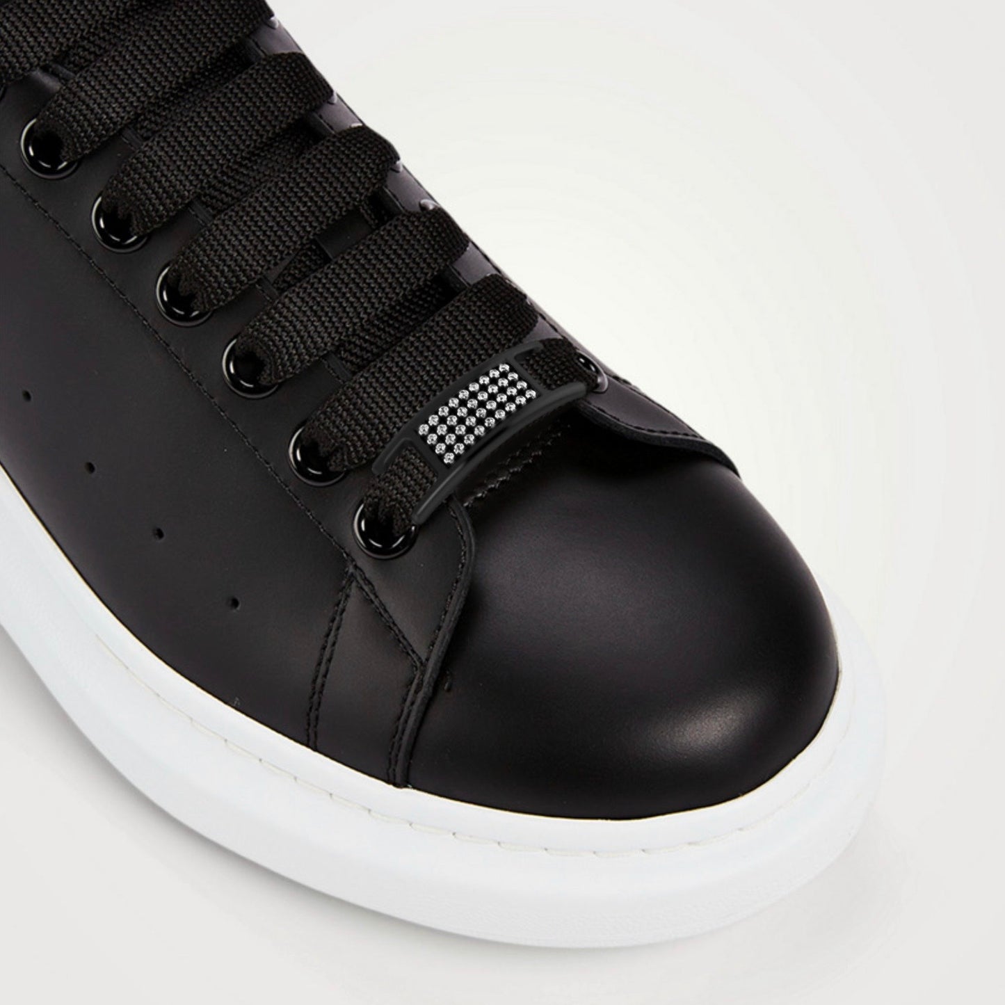 PAVE SHOE TAGS, PAVED - Yellow gold, diamonds