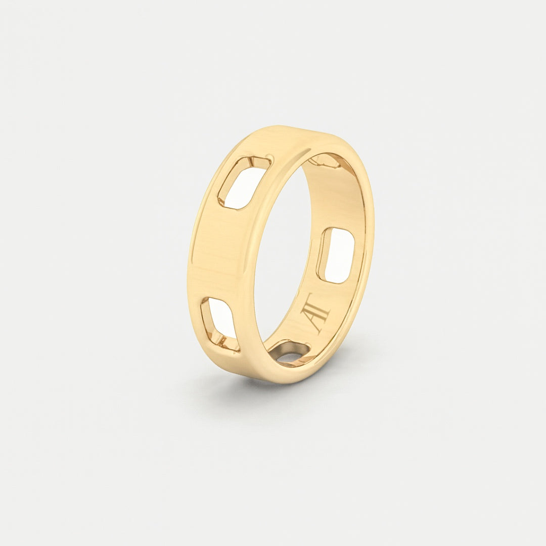 PAVE AJOURE RING, SMALL MODEL - Yellow gold