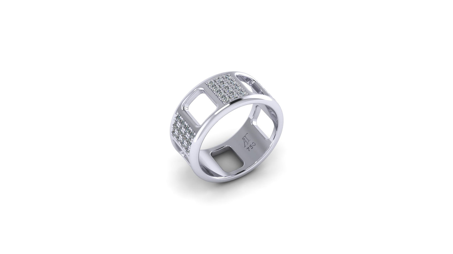 Pavé Ajouré Ring in White Gold with Diamonds